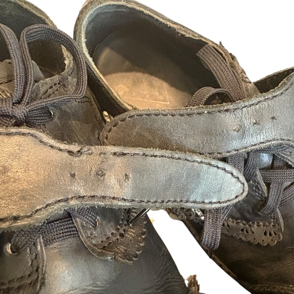 John Fluevog Discontinued 7TH Heaven Capellan Buckled Derby Shoe, Sz 6 - Picture 13 of 16